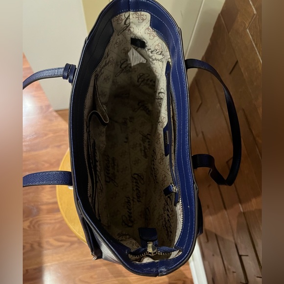 Guess blue purse - Picture 4 of 4